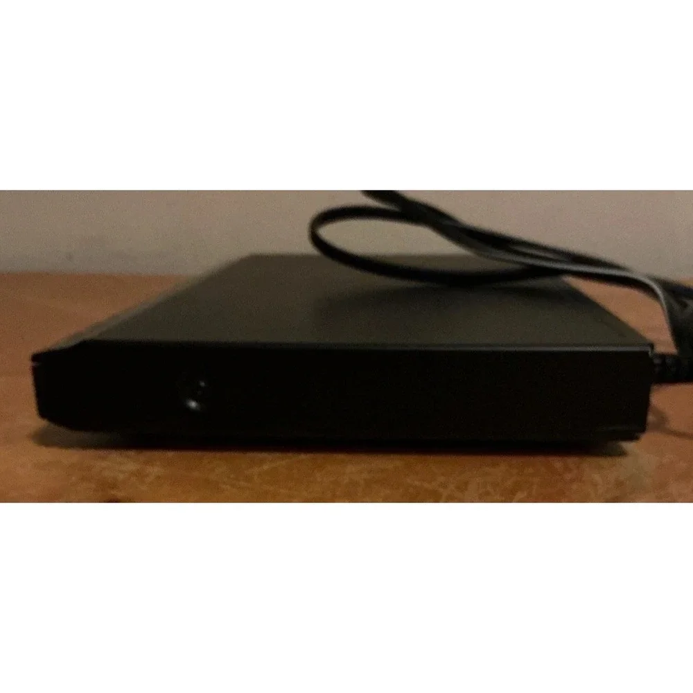 Sony DVP-SR200P CD/DVD Player No‎ Remote With Audio Cables, No Tested